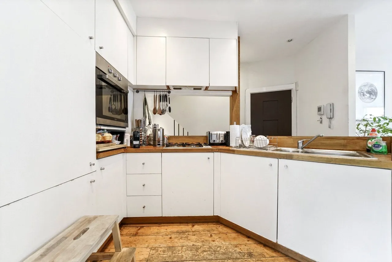2 bed flat to rent, Ballater Road, London, SW2