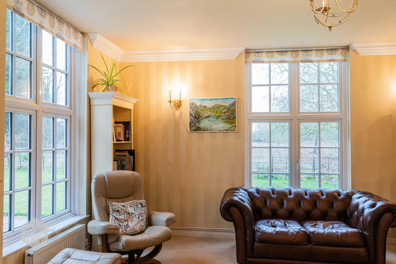 Wigshaw Lane, Culcheth, Warrington, WA3 4NF, photo 5