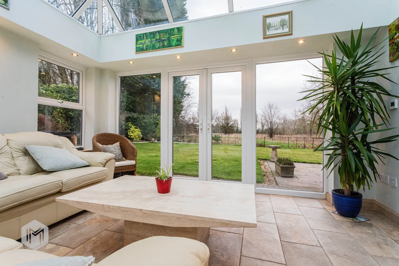 Wigshaw Lane, Culcheth, Warrington, WA3 4NF, photo 15