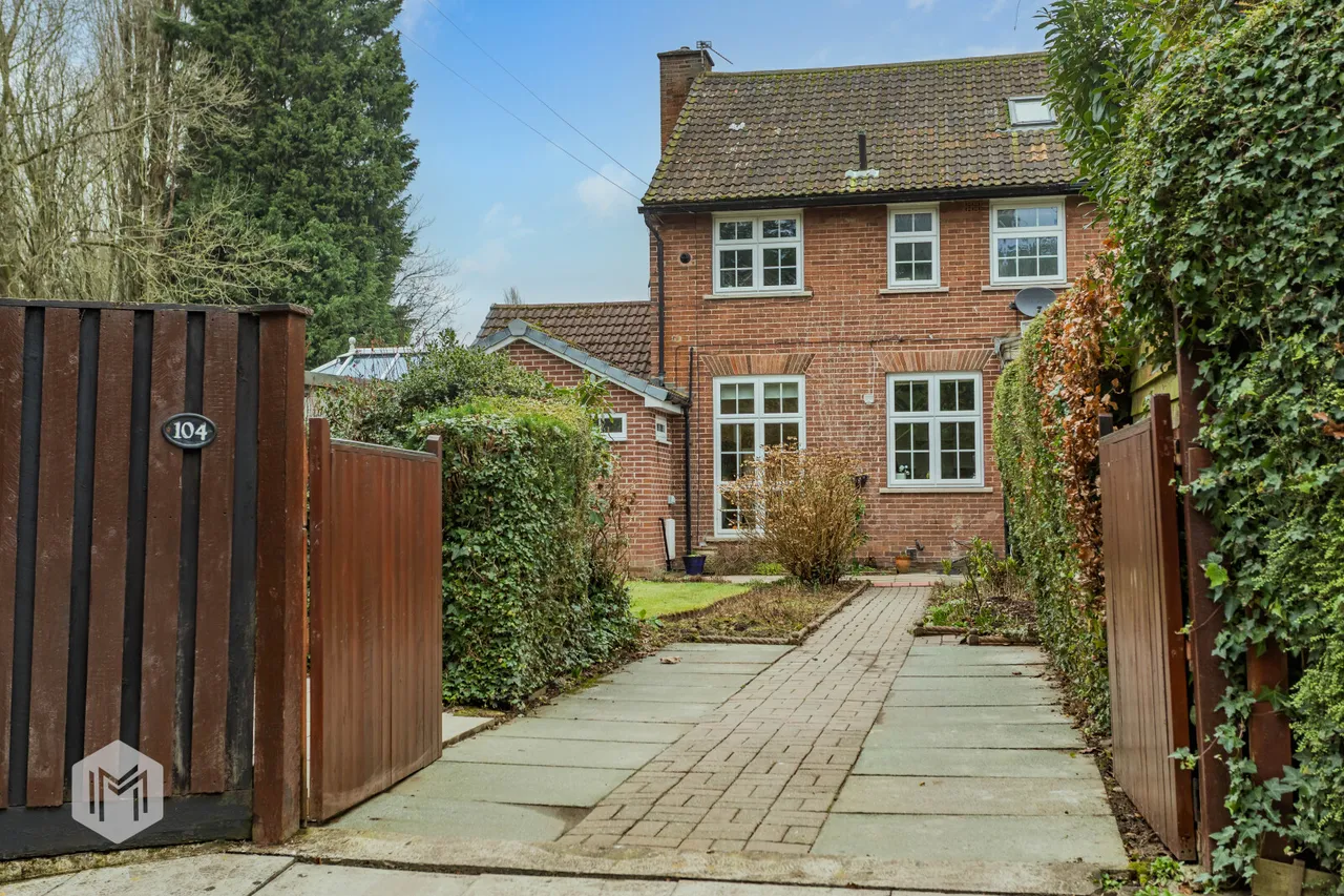 Wigshaw Lane, Culcheth, Warrington, WA3 4NF, photo 28