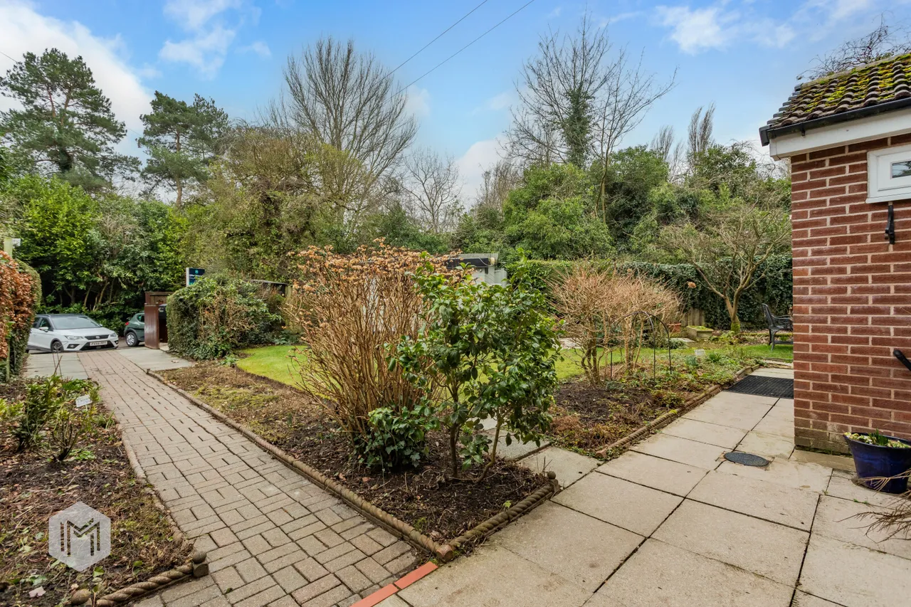 Wigshaw Lane, Culcheth, Warrington, WA3 4NF, photo 32