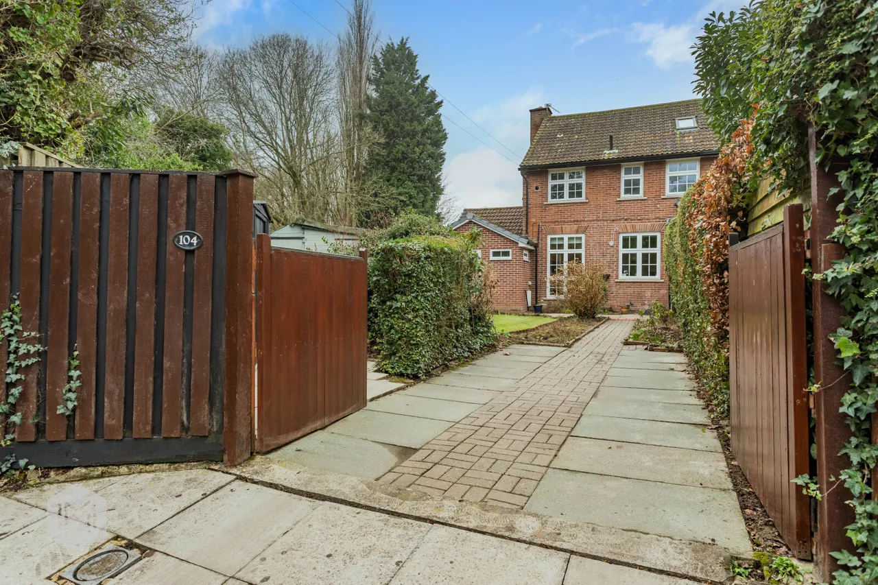 Wigshaw Lane, Culcheth, Warrington, WA3 4NF, photo 45