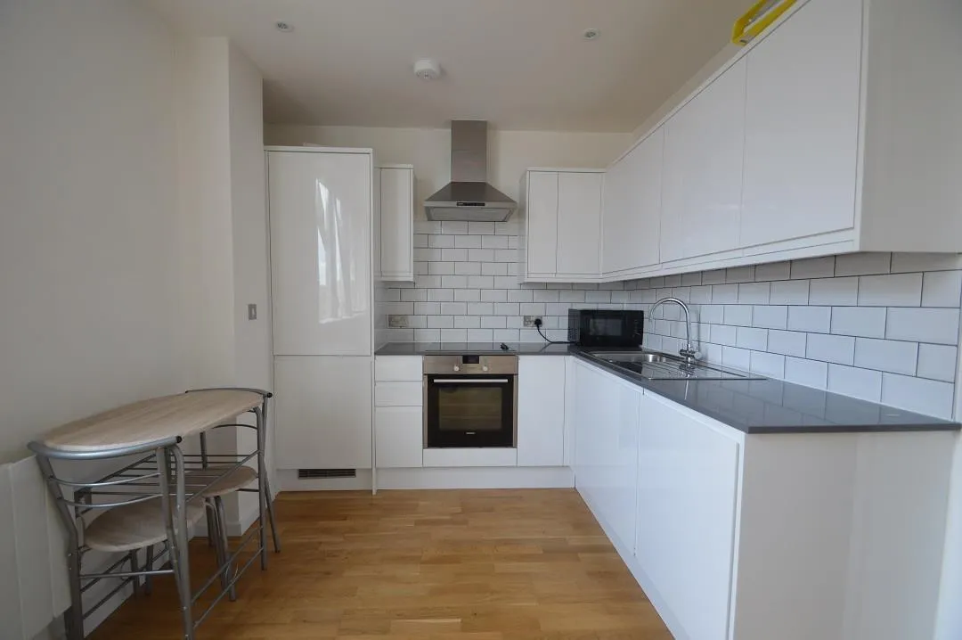 Bath Road, Slough, photo 2