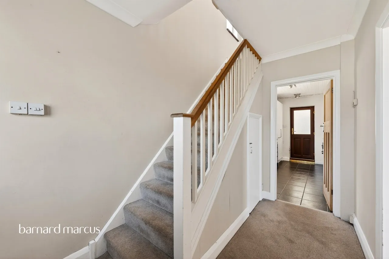 Grosvenor Road, Epsom, photo 5