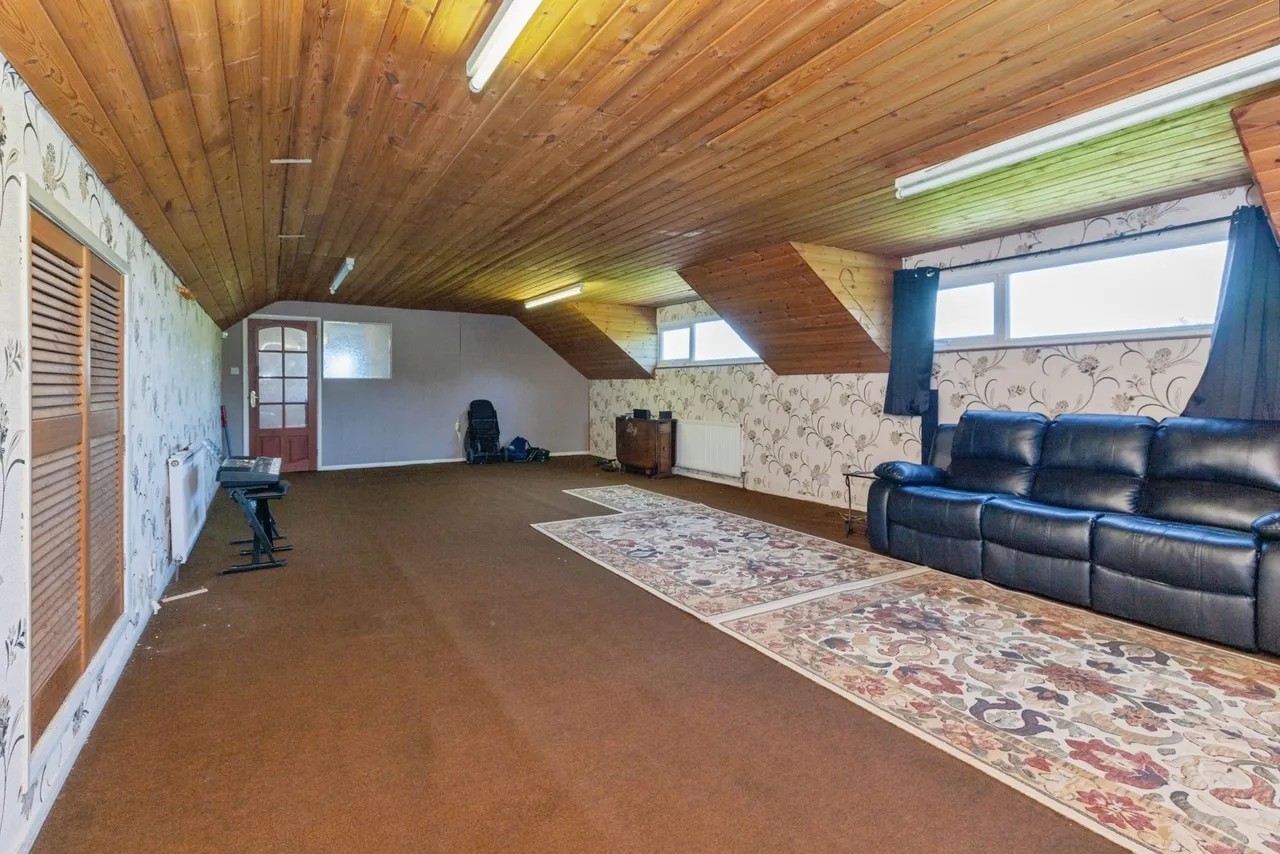 Hall Close, Glen Parva, LE2, photo 24