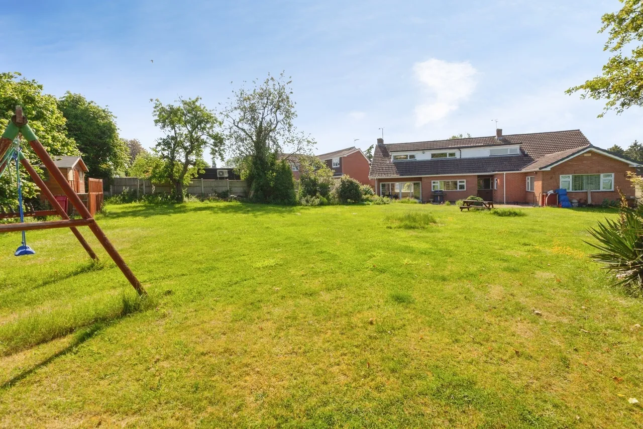Hall Close, Glen Parva, LE2, photo 26