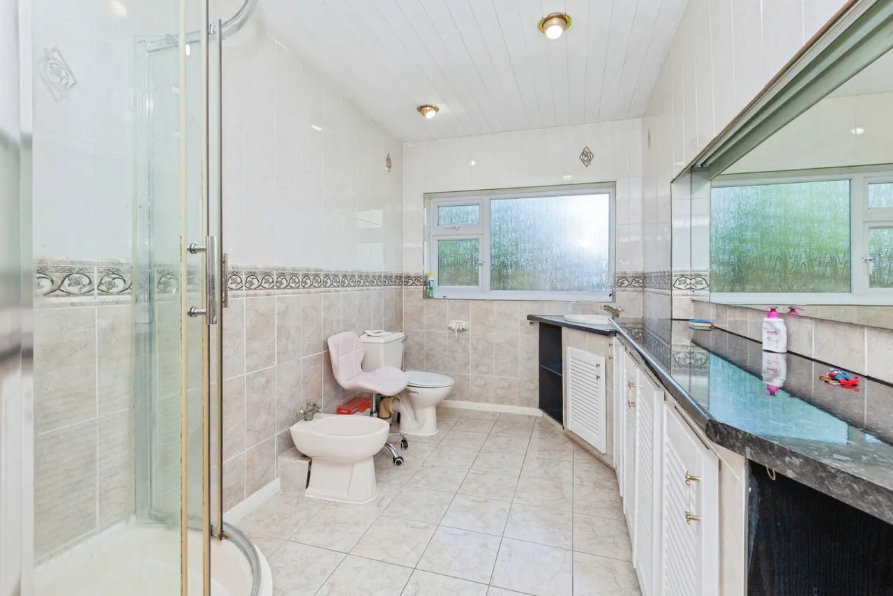 Hall Close, Glen Parva, LE2, photo 16