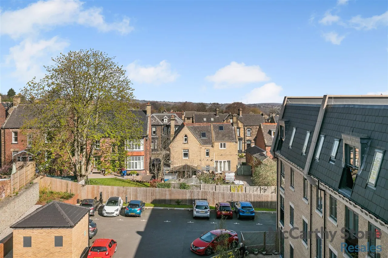 Berneslai Close, Barnsley, S70, photo 19