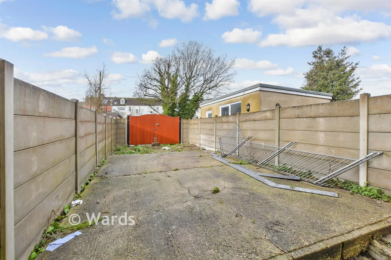 Broomfield Road, Cheriton, CT19, photo 11