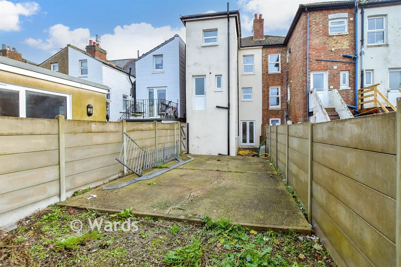 Broomfield Road, Cheriton, CT19, photo 2