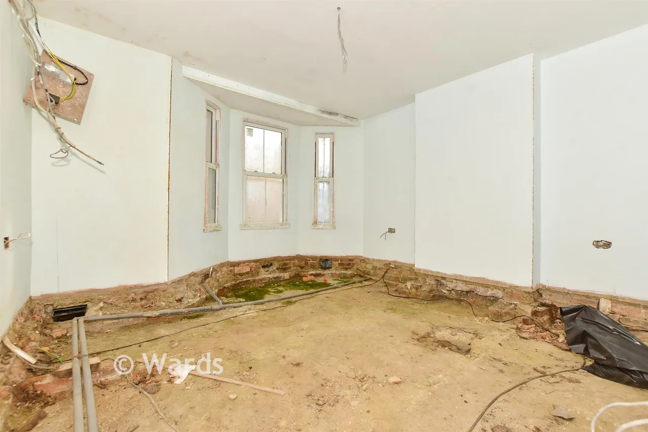 Broomfield Road, Cheriton, CT19, photo 4