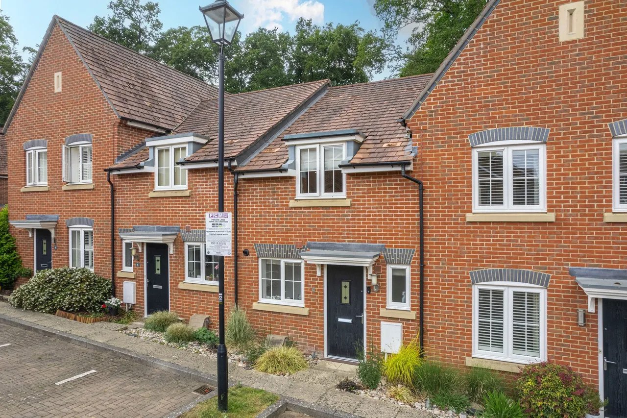 Filbert Grove, Hartley Wintney, Hook, RG27 8ZQ, photo 14