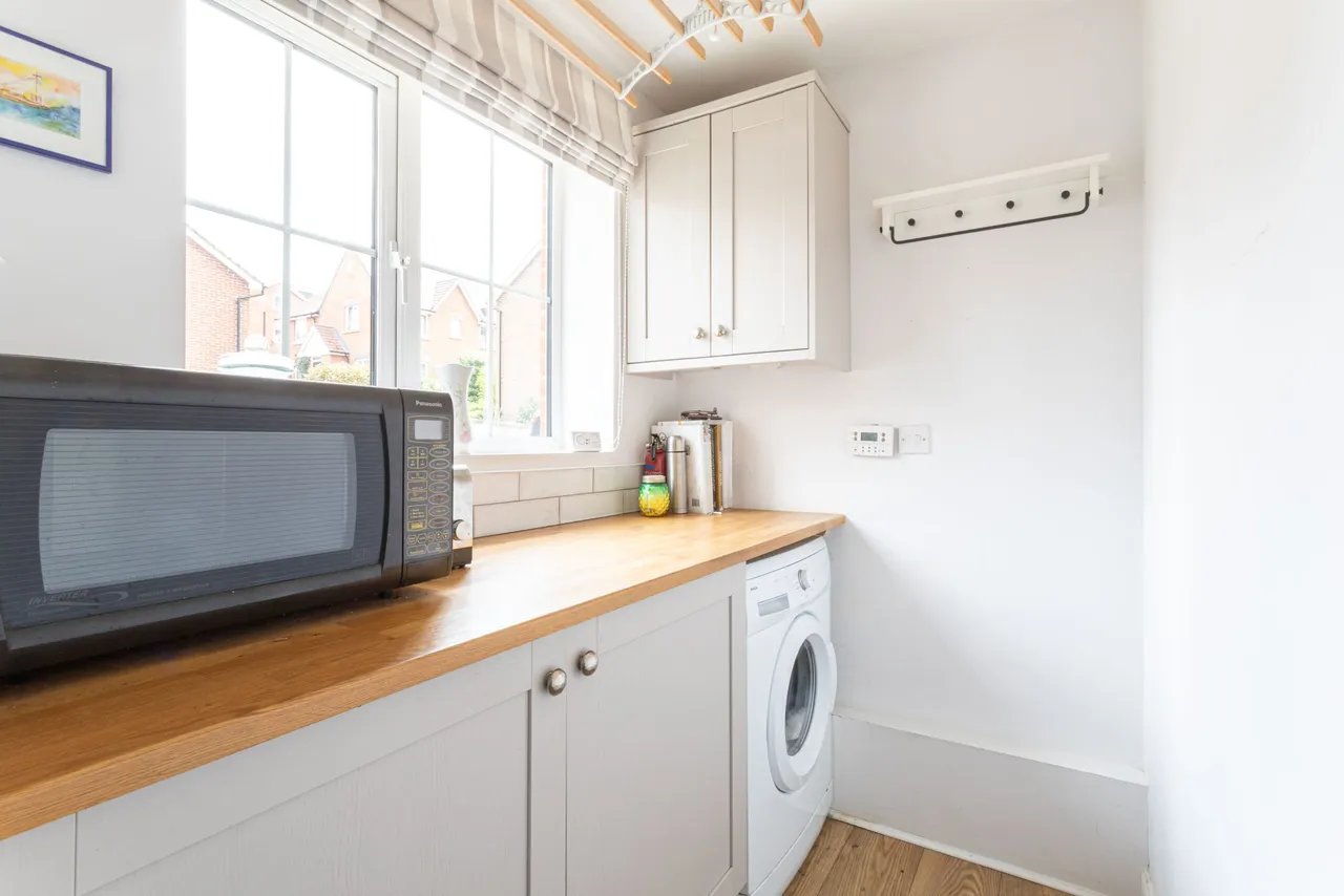 Filbert Grove, Hartley Wintney, Hook, RG27 8ZQ, photo 6