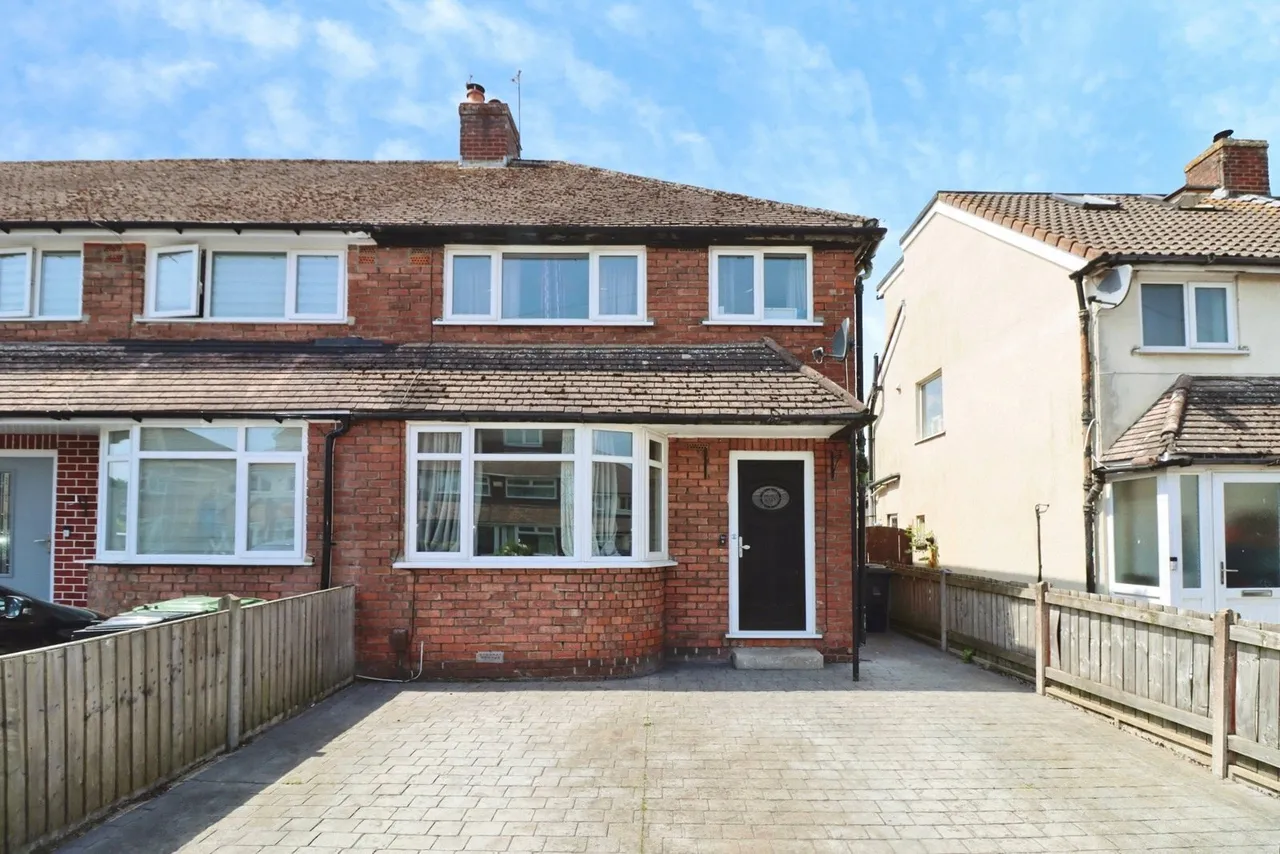 3 bed house for sale, Stroud Road, Patchway, BS34