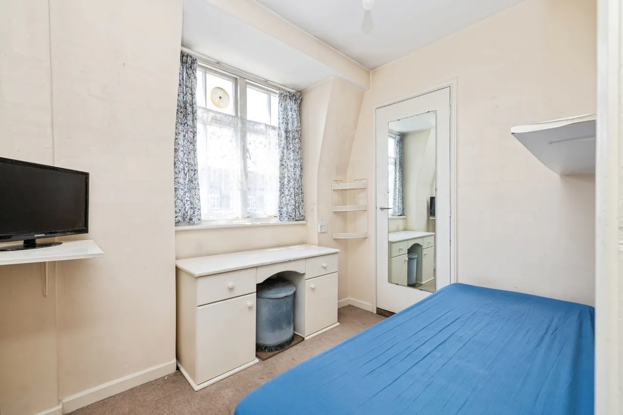 Vicarage Crescent, Battersea, London, SW11, photo 17