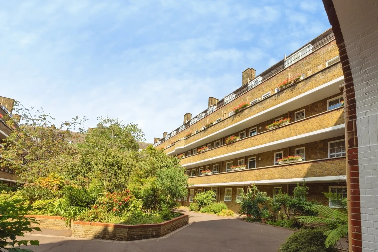 Vicarage Crescent, Battersea, London, SW11, photo 18
