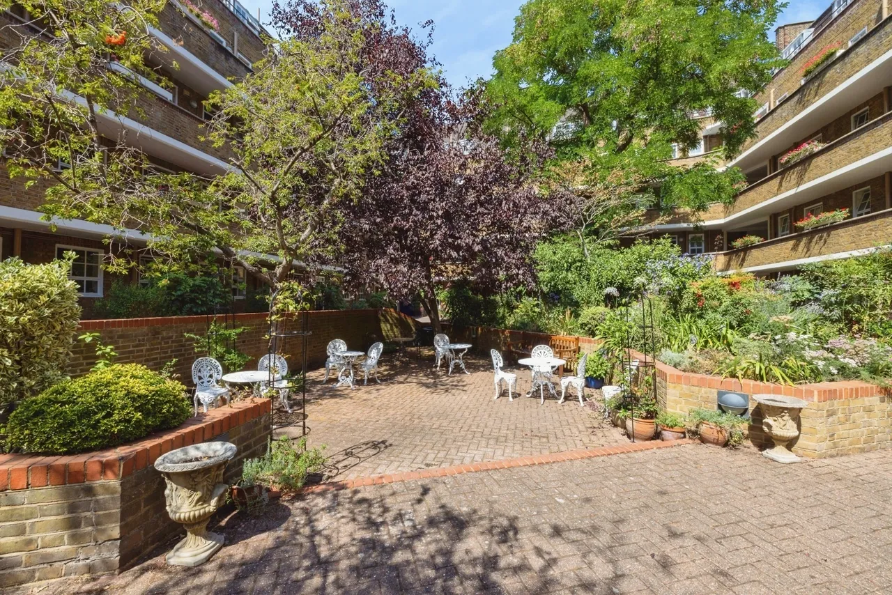 Vicarage Crescent, Battersea, London, SW11, photo 13