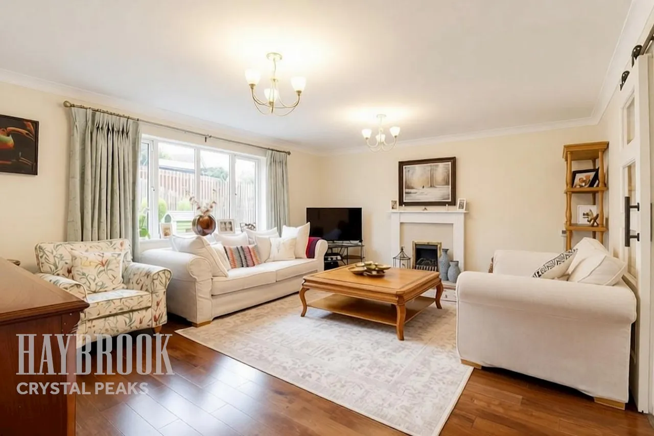 Parklands View, Aston, photo 3