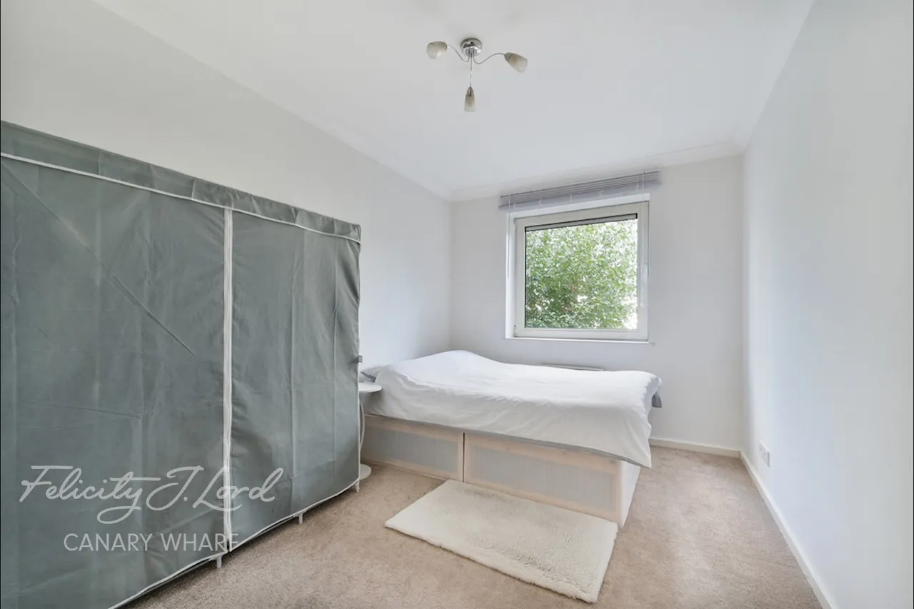 Boardwalk Place, London, E14, photo 7