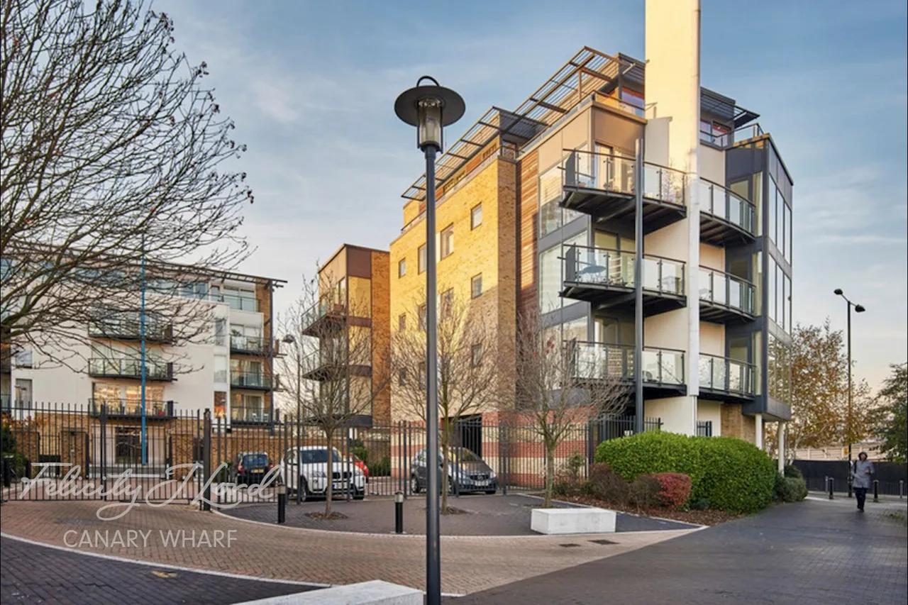 Boardwalk Place, London, E14, photo 14