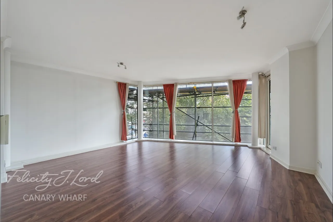Boardwalk Place, London, E14, photo 6