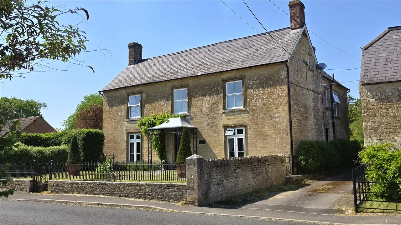 5 bed house for sale — New Street, Marnhull, Sturminster Newton, Dorset, DT10 1PZ