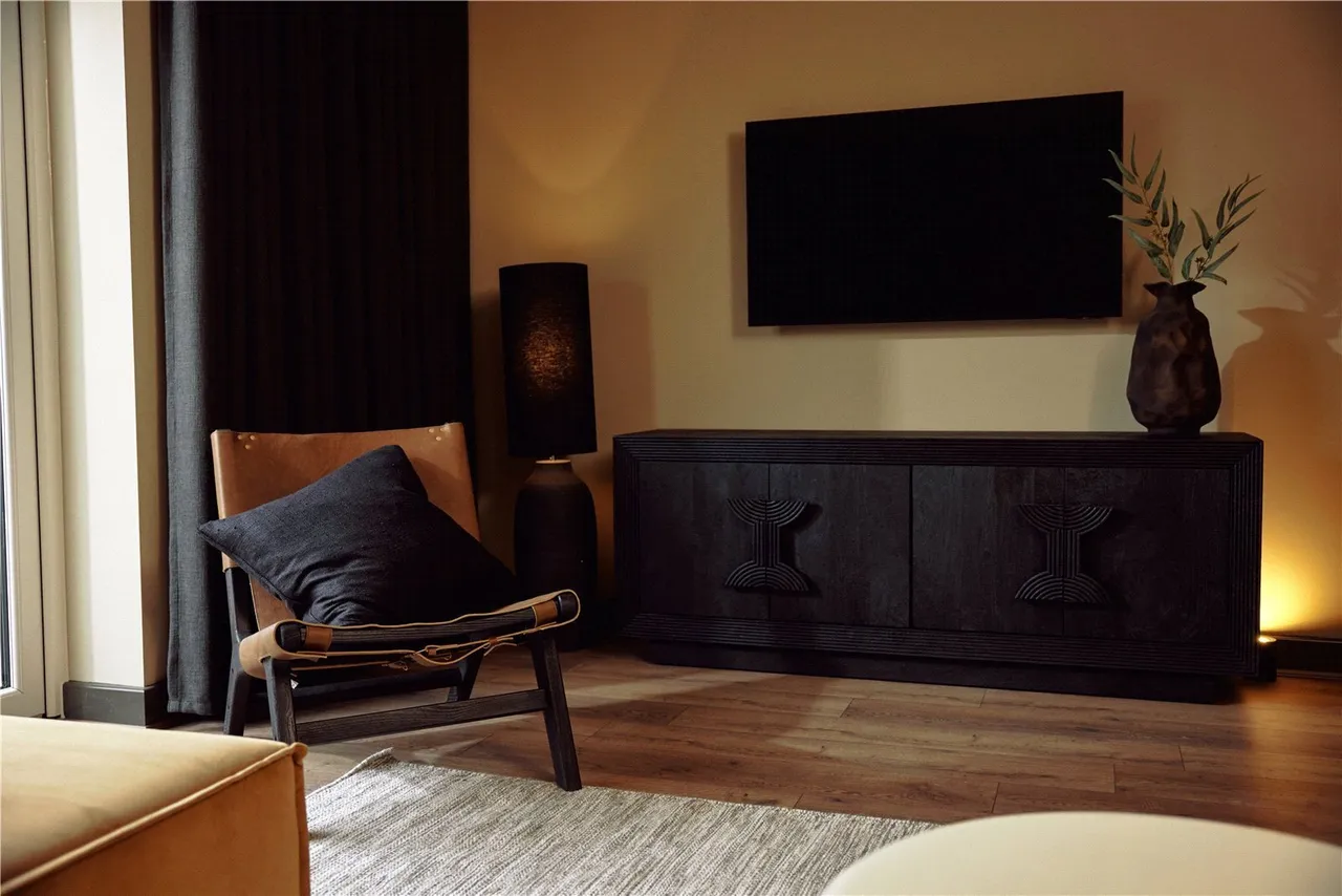 Desire, Manston Lane, Leeds, West Yorkshire, LS15, photo 4