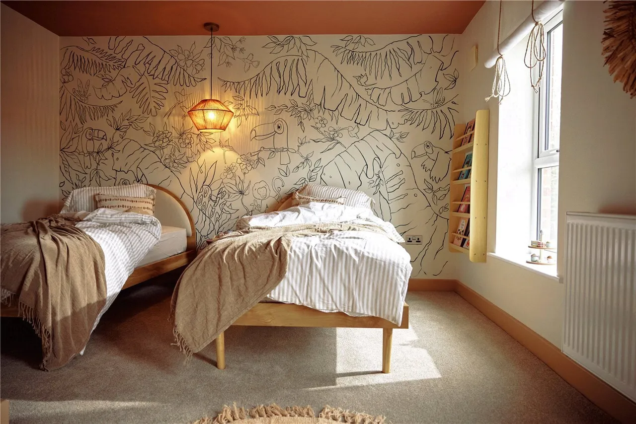 Desire, Manston Lane, Leeds, West Yorkshire, LS15, photo 12