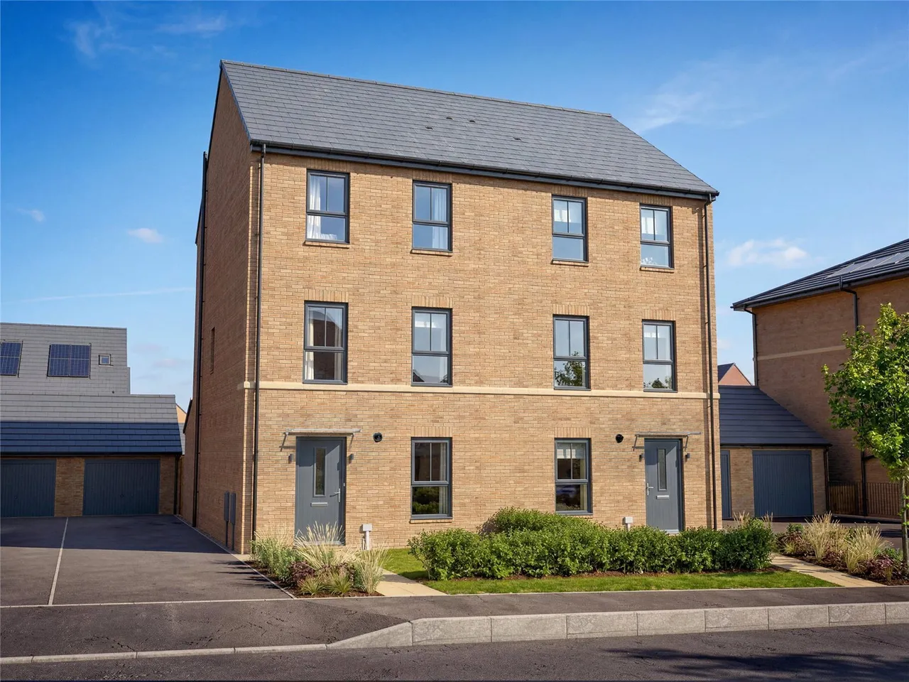 4 bed house for sale — Desire, Manston Lane, Leeds, West Yorkshire, LS15