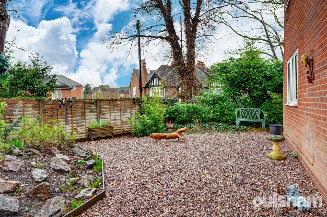 St. Georges Crescent, Droitwich, Worcestershire, WR9 8BX, photo 12