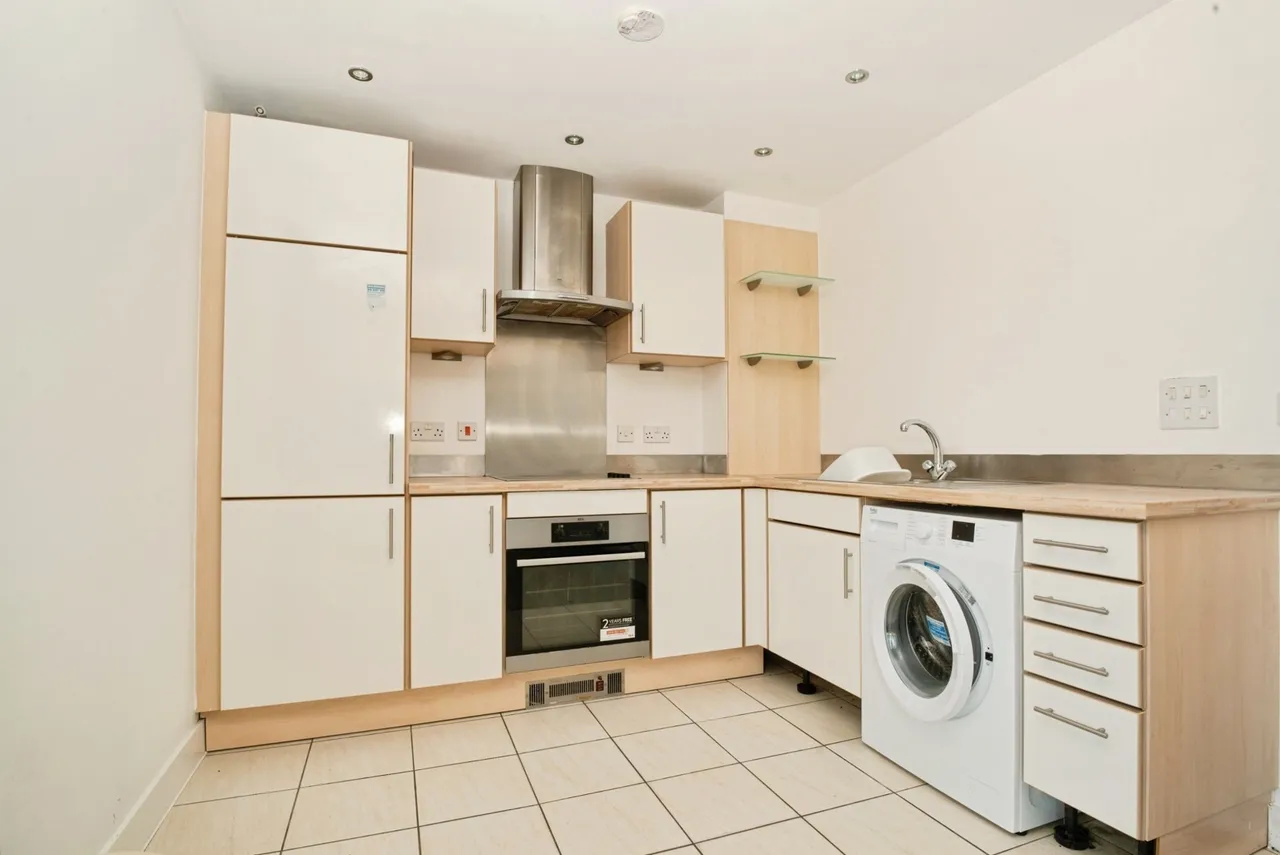 Caldey Island House, Ferry Court, Cardiff, CF11, photo 4