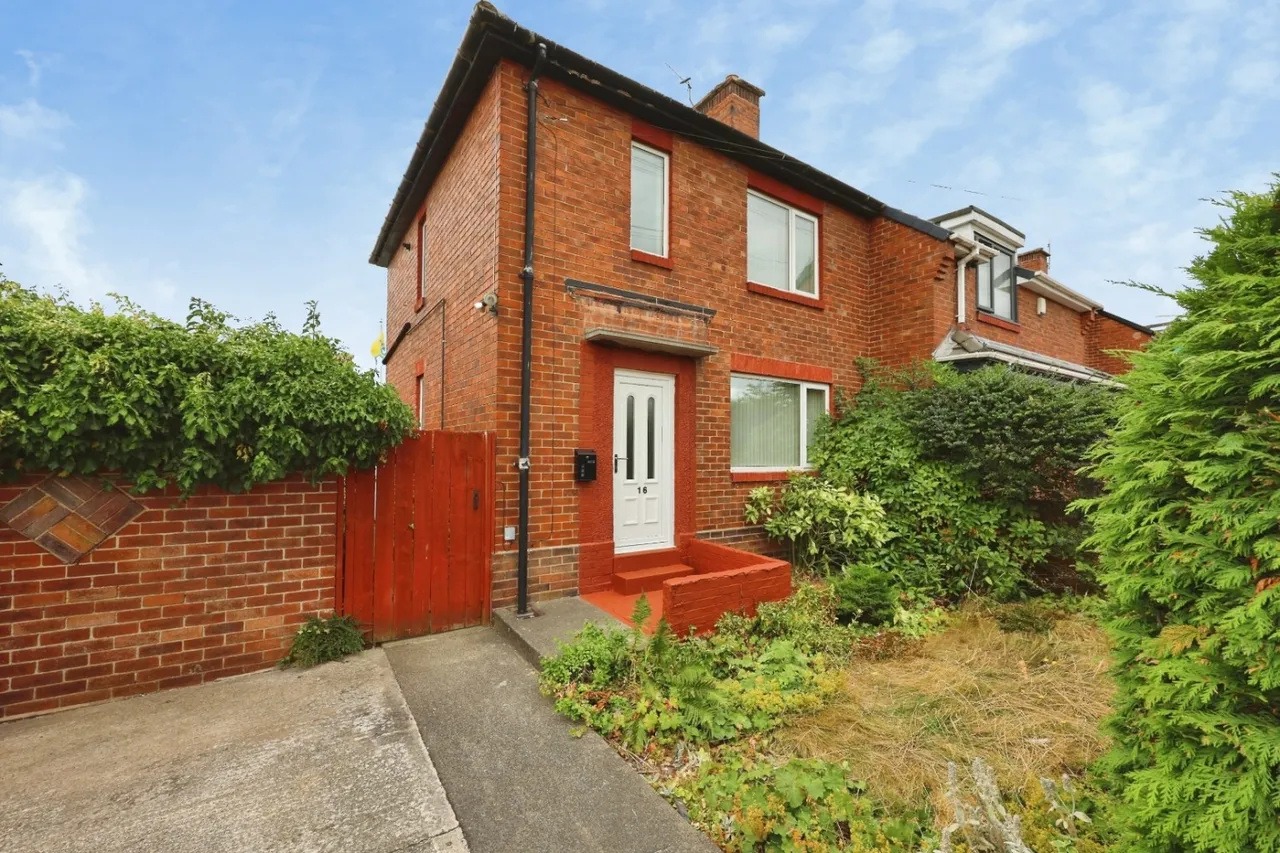 2 bed house to rent — Vart Road, Bishop Auckland