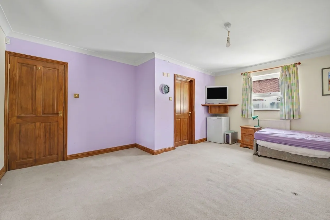 Doddington Road, Earls Barton, NN6, photo 14
