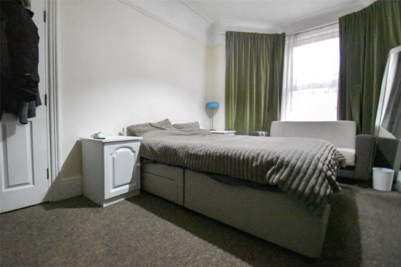 York Road, Aldershot, Hampshire, GU11 3JP, photo 4