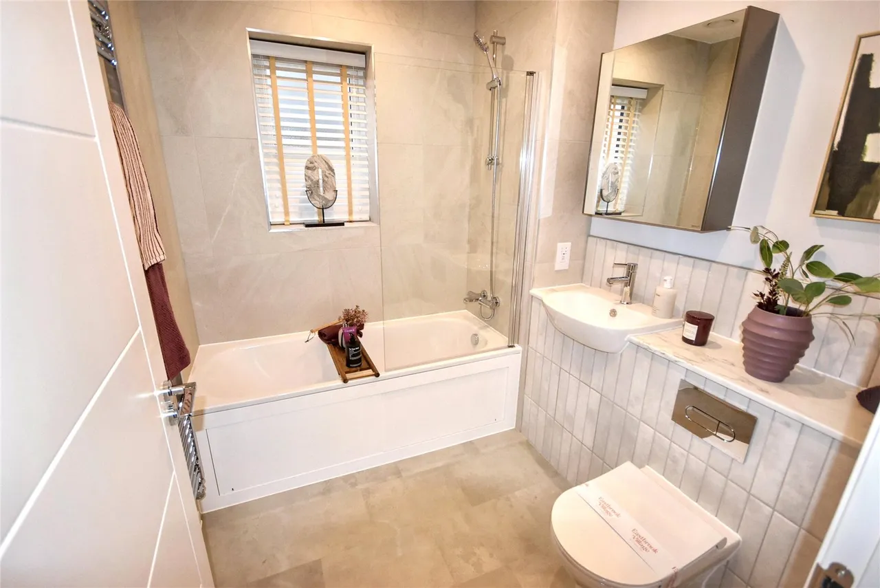Eastbrook Village, Milton Keynes, photo 9
