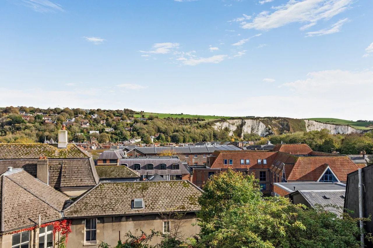 Broomans Lane, Lewes, East Sussex, BN7 2BH, photo 3