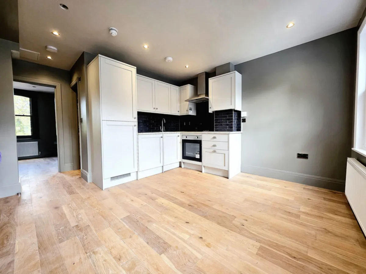 Royal Parade, Chislehurst, BR7, photo 5