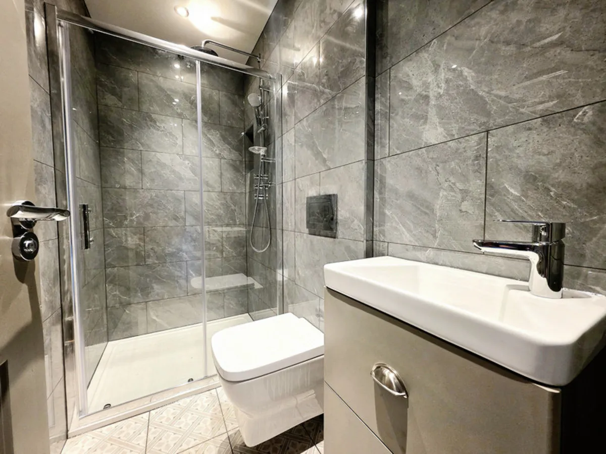 Royal Parade, Chislehurst, BR7, photo 3