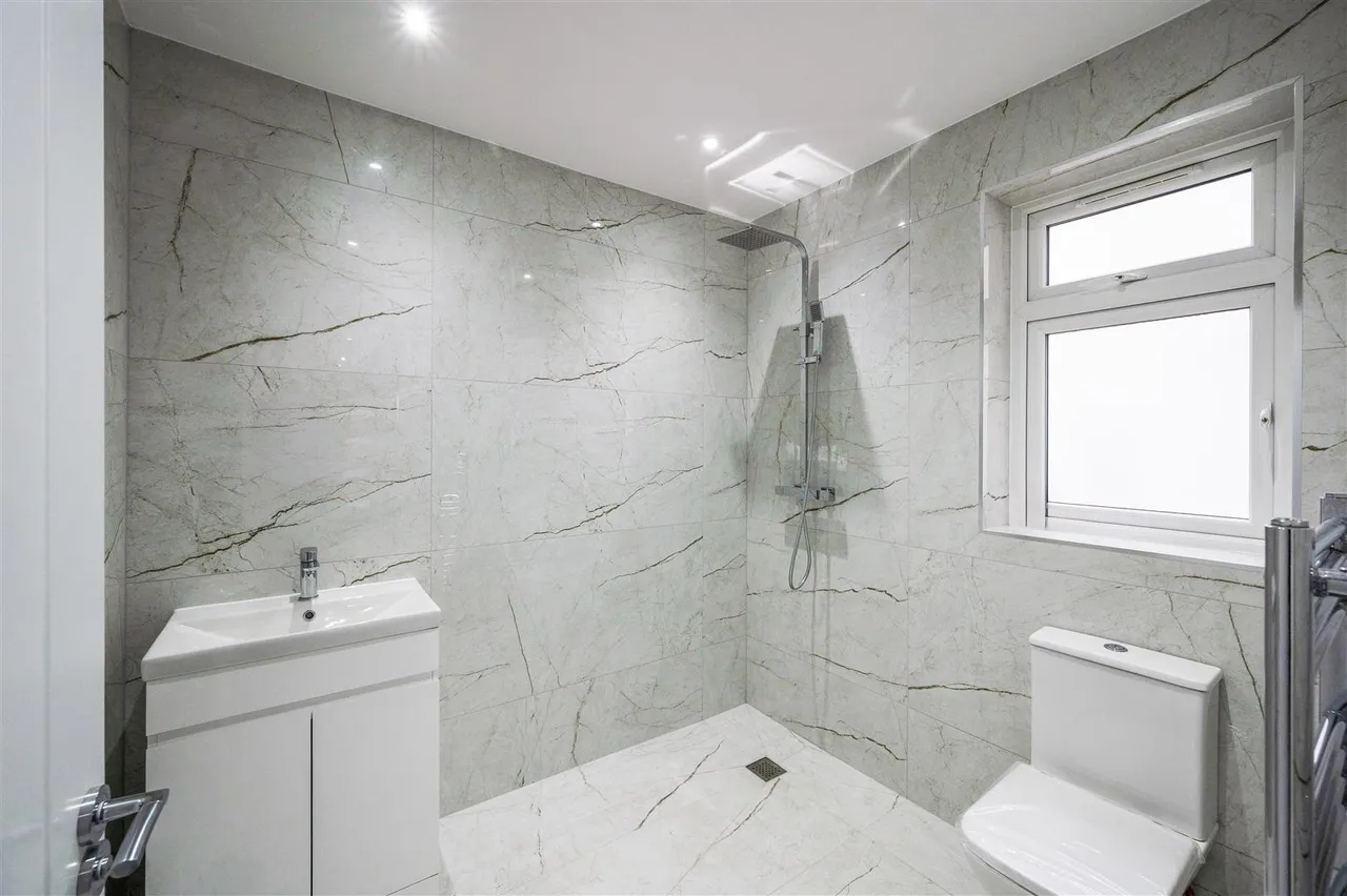 Randall Avenue, London, NW2, photo 9