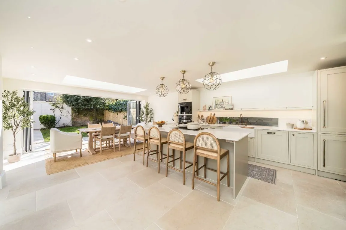 Sarsfeld Road, SW12, photo 11