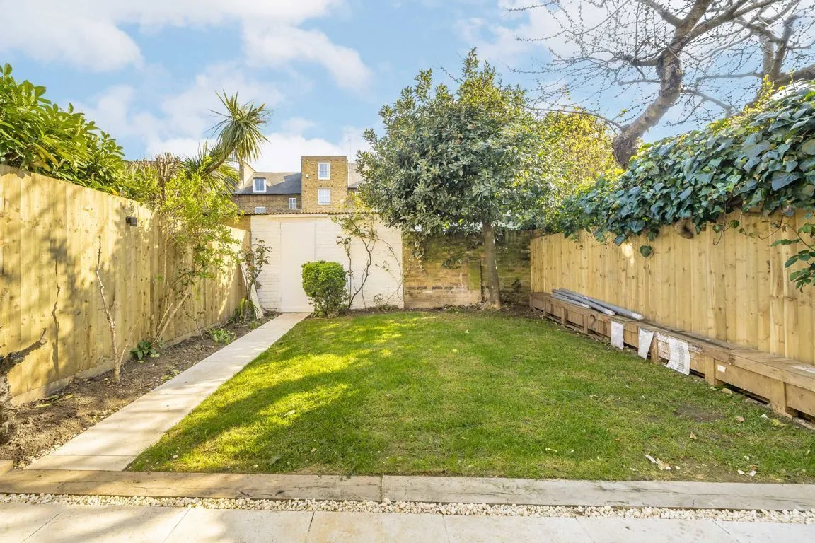 Sarsfeld Road, SW12, photo 17