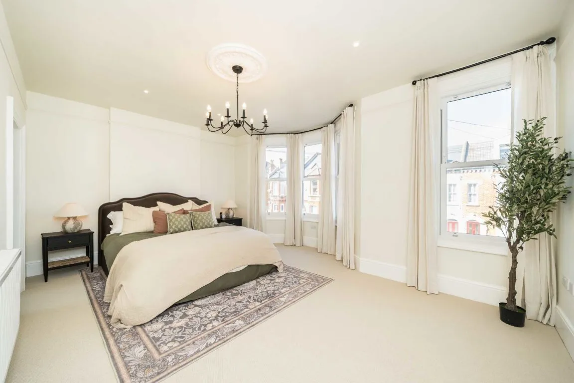 Sarsfeld Road, SW12, photo 6
