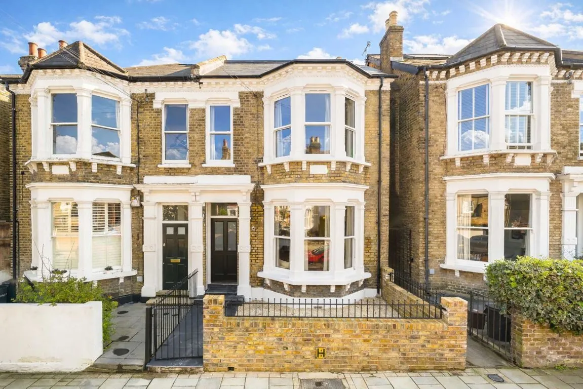 4 bed house for sale, Sarsfeld Road, SW12