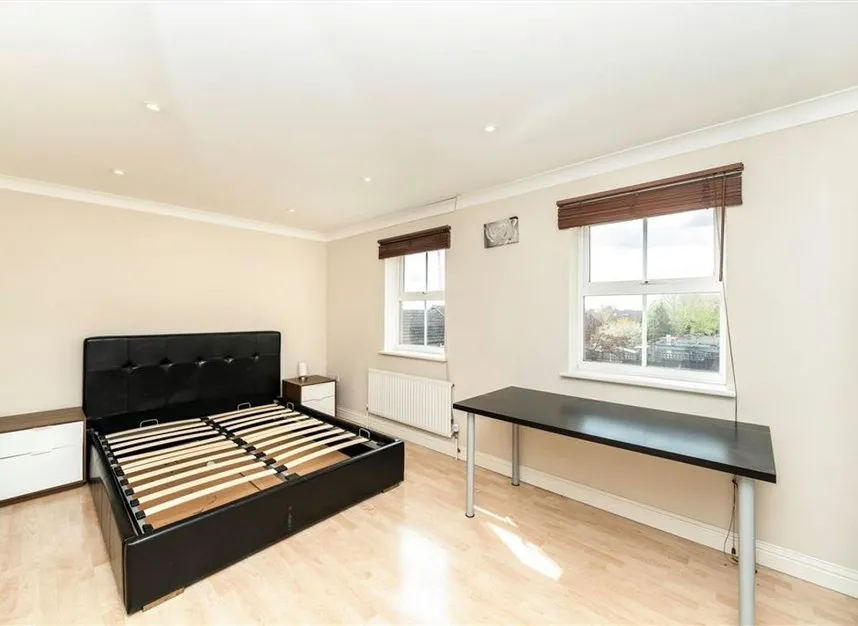 Barlow Drive, Woolwich, SE18, photo 5