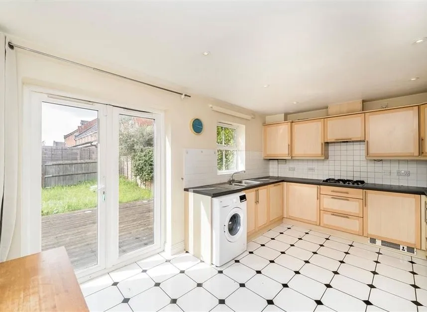 Barlow Drive, Woolwich, SE18, photo 2
