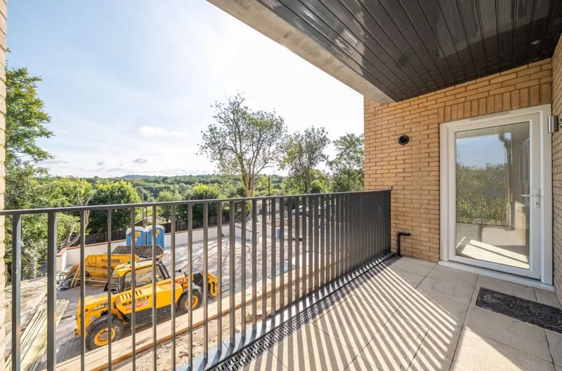 88 Riddlesdown Road, Purley CR8 1DD, photo 15
