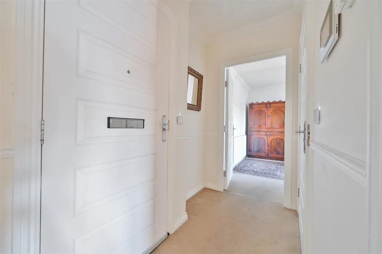North Place, Cheltenham, GL50, photo 11