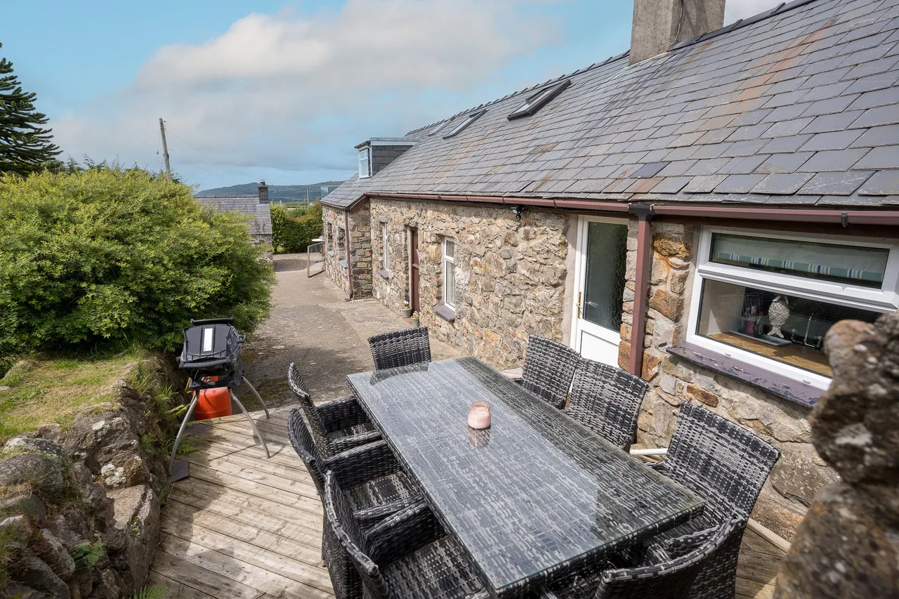 Court Farm, Mynytho, Pwllheli, Gwynedd, LL53 7SH, photo 10