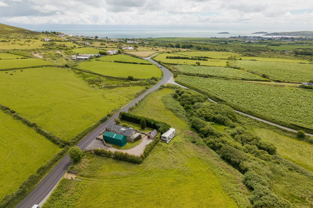 Court Farm, Mynytho, Pwllheli, Gwynedd, LL53 7SH, photo 4
