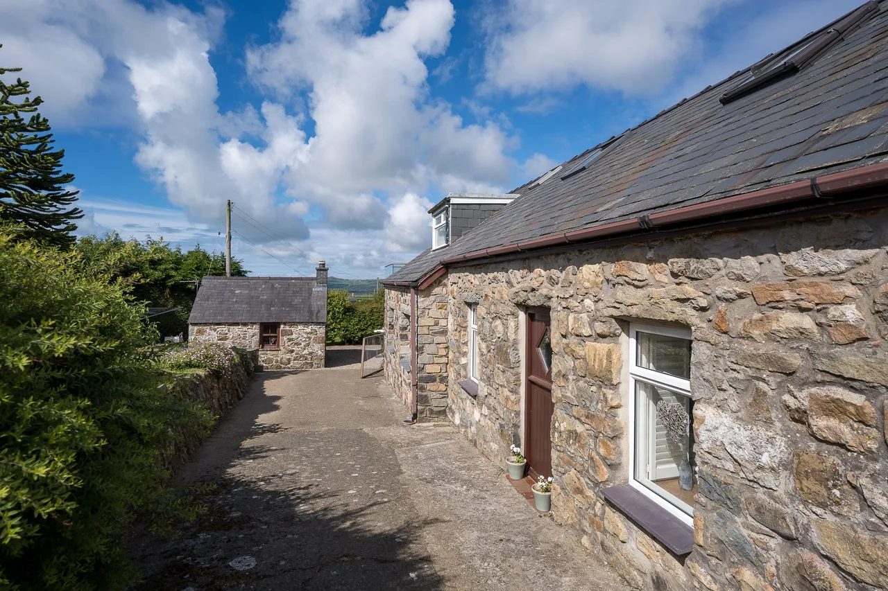 Court Farm, Mynytho, Pwllheli, Gwynedd, LL53 7SH, photo 7